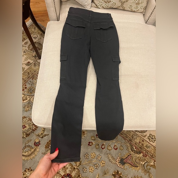 Spanx Stretch Twill Ankle Cargo Pant in Washed Black | Spanx Cargo Pant - Picture 12 of 13